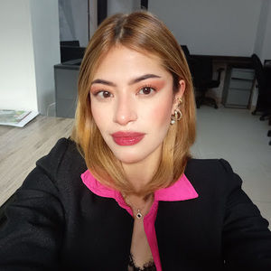 Meet your Posher, Scarlet